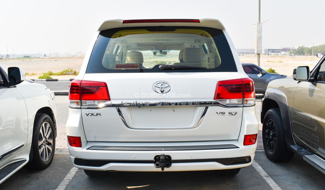 Toyota Land Cruiser GXR V8 With VXR Badge