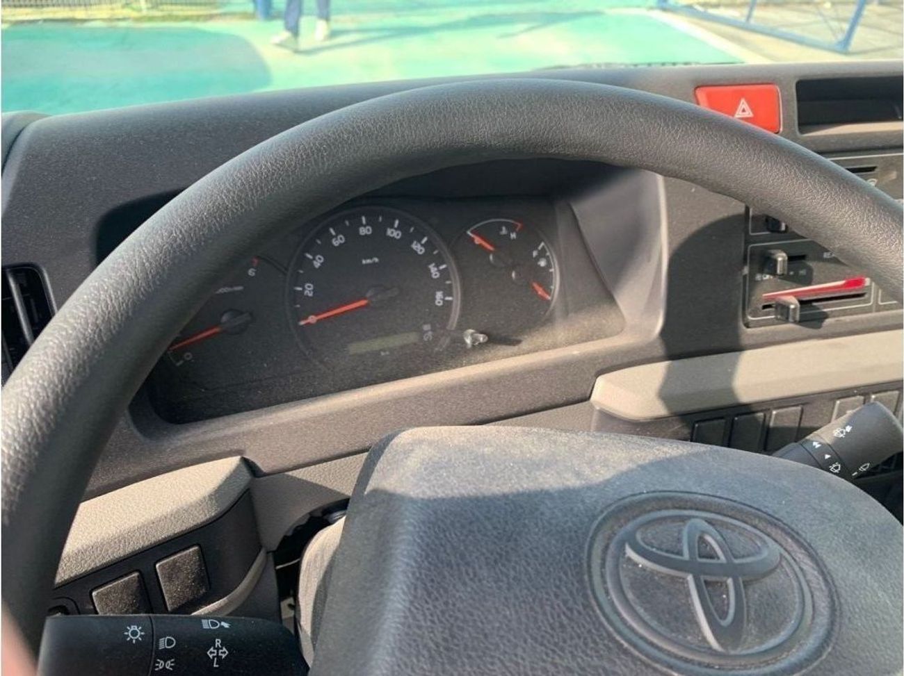 تويوتا كوستر 30 seats // diesel engine  // model 2023