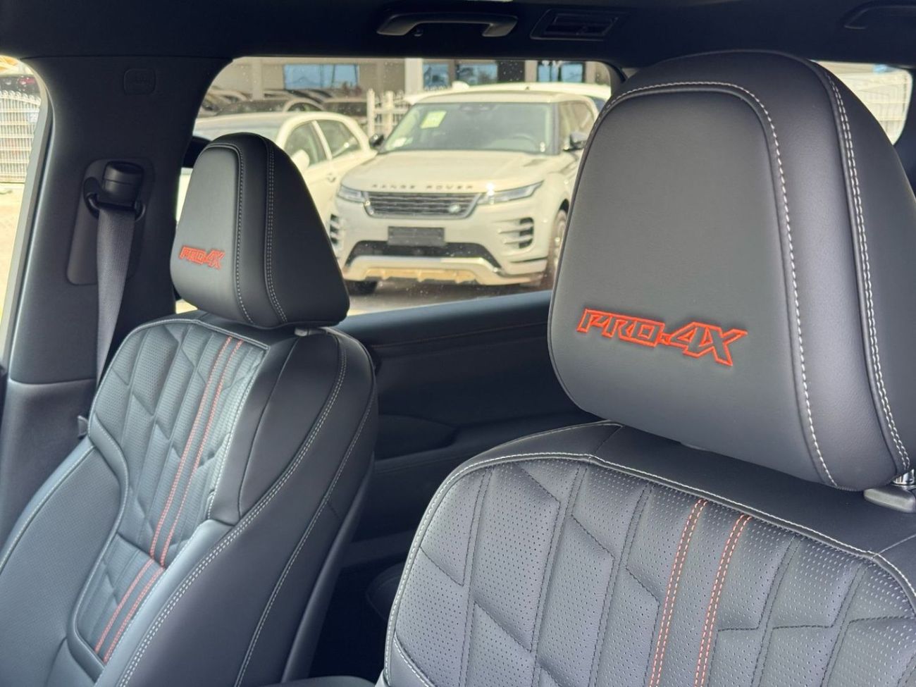 Nissan Armada 2025 Nissan Armada Pro4X 3.5L TT V6, Canadian Spec, Black/Black, Brand New