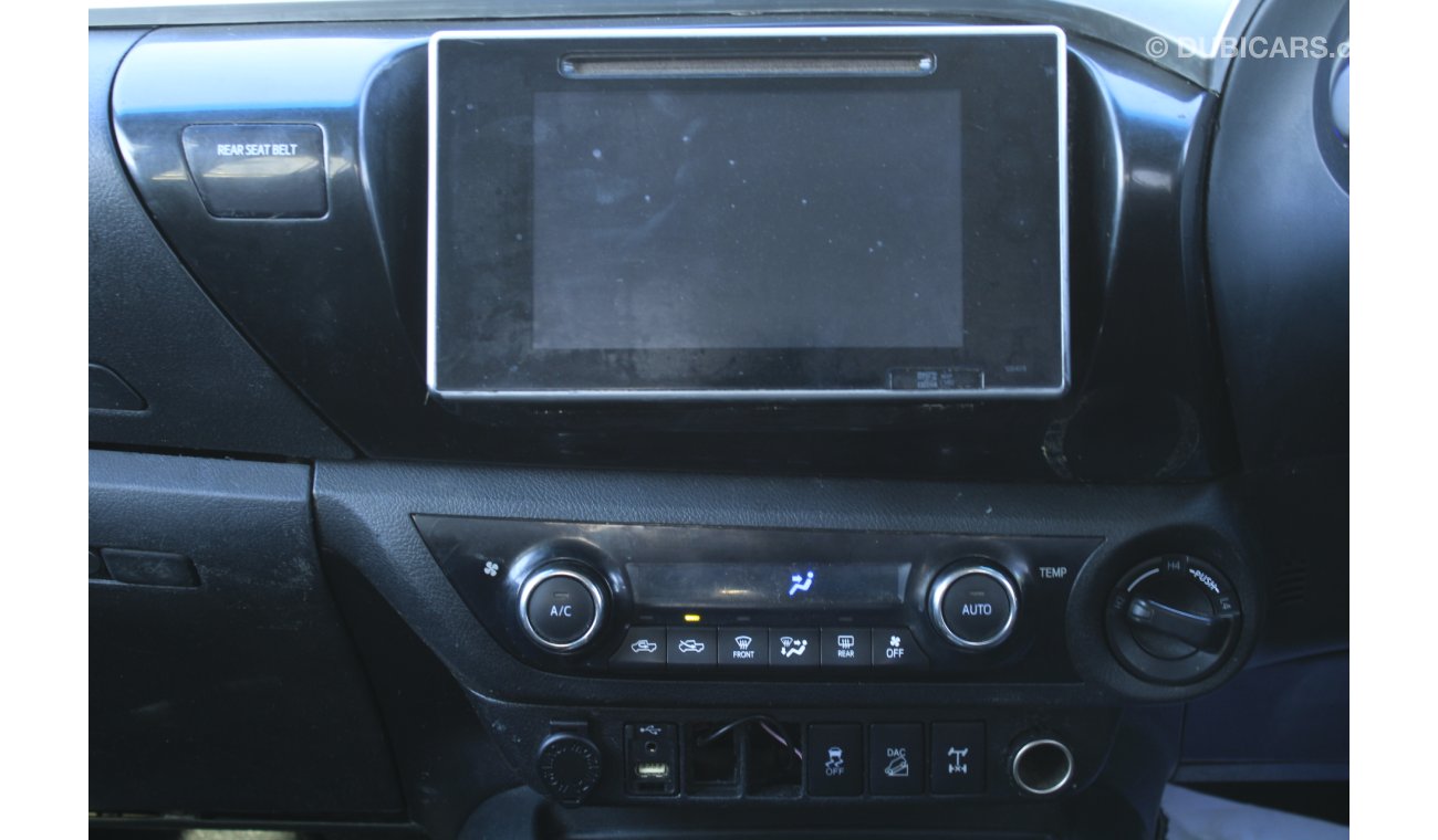 تويوتا هيلوكس 2.4L Diesel, Alloy Rims, A/T, DVD Camera, Full Option, RIGHT HAND DRIVE ( LOT # 3890)