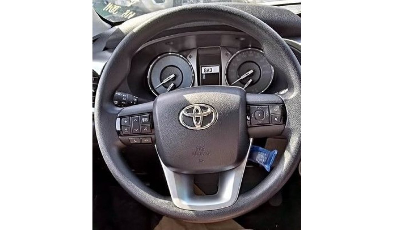 تويوتا هيلوكس TOYOTA HILUX 2.7L DOUBLE CABIN