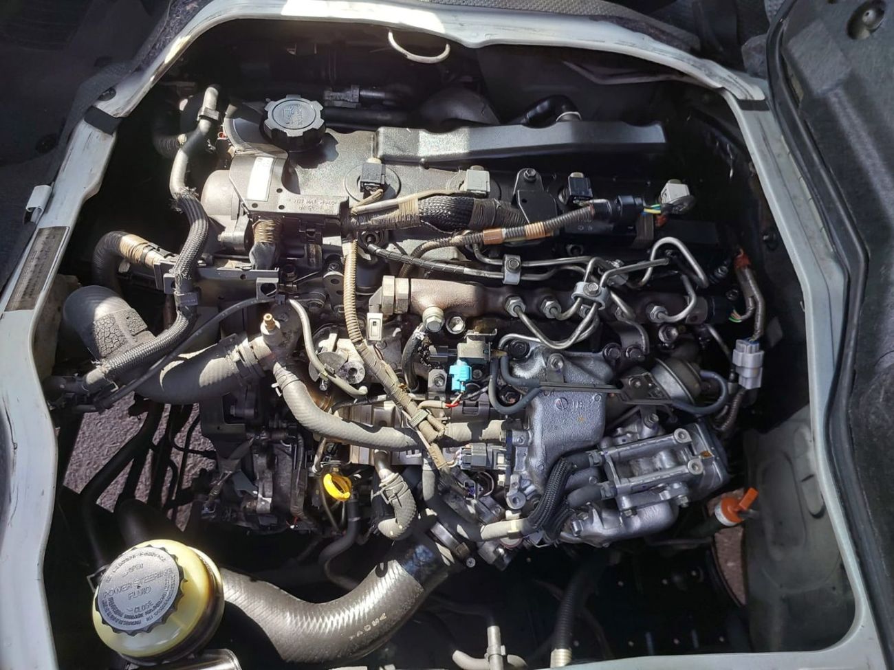 تويوتا هاياس (RAMADAN OFFER) TOYOTA HIACE VAN RHD 2014 MODEL 3.0 L DIESEL AUTOMATIC(PM14171)