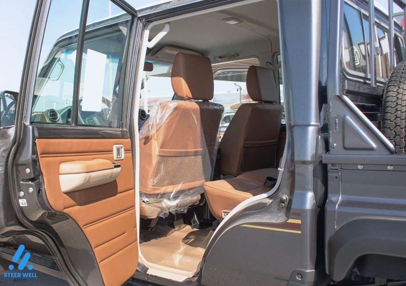 Toyota Land Cruiser Pick Up 79 D/C LX - Z Full Option 6 Speed A/T / V6 Petrol / Power Door Lock / Export Only