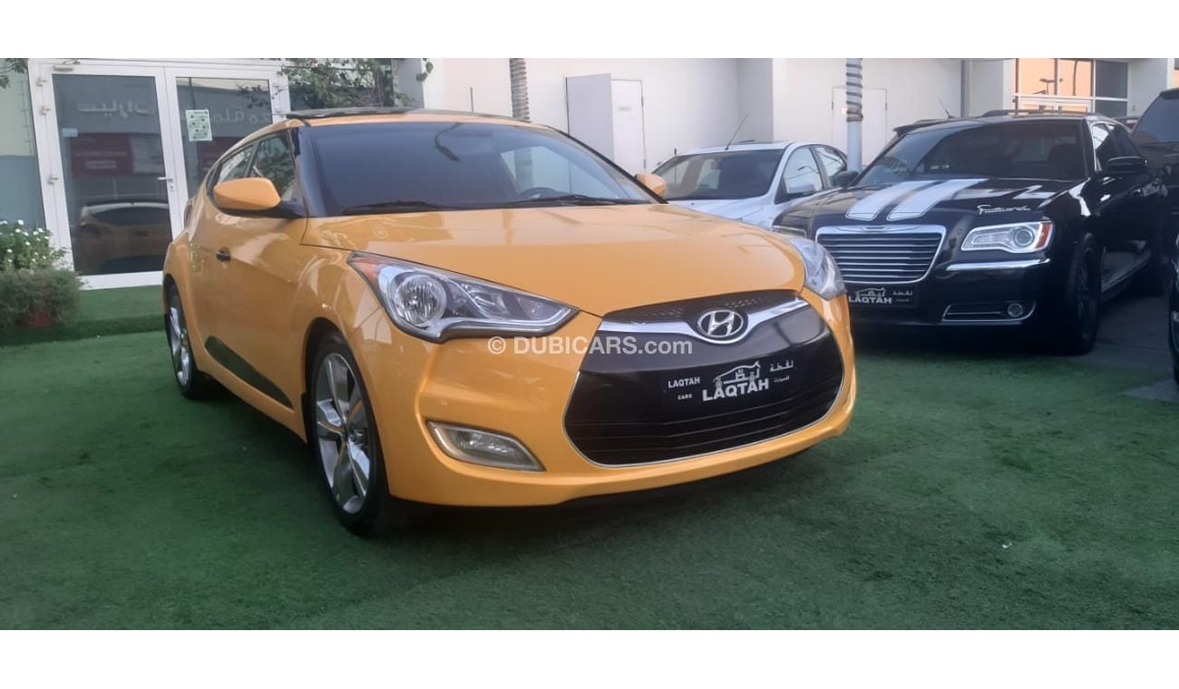 Hyundai Veloster American import, full option, panorama, leather screen, rear camera, cruise control, in excellent co