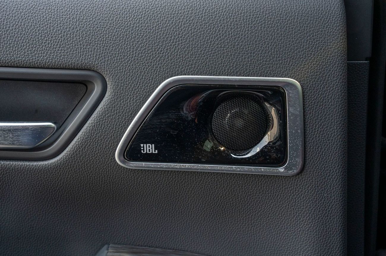 تويوتا لاند كروزر 2026 Toyota LC300 VXR 3.5L Hybrid AT (Black -red)