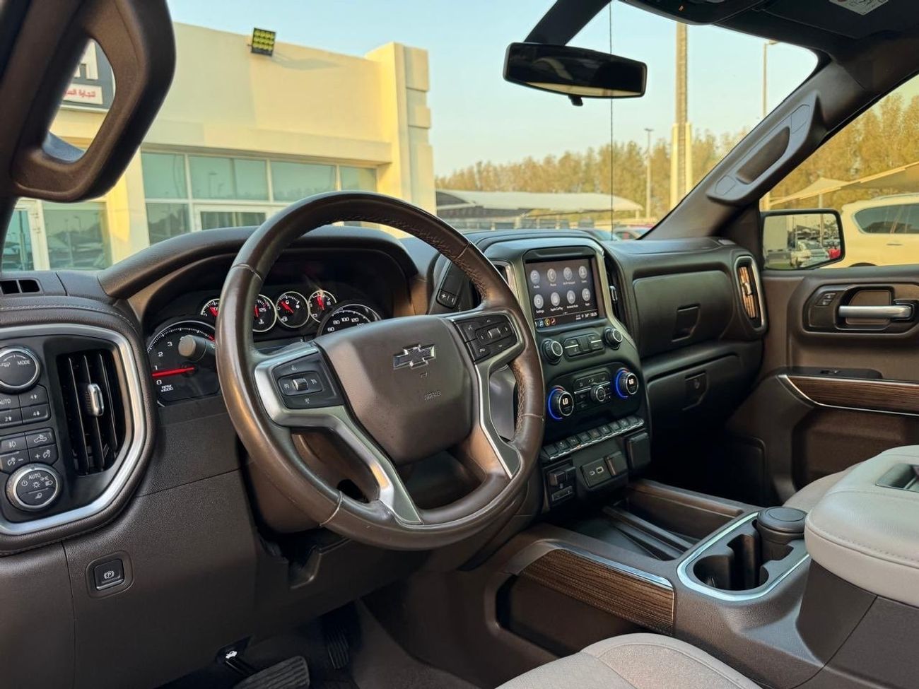 Chevrolet Silverado LT CHEVROLET SILVERADO Z71 2021 GCC FULL OPTION  Full service history  Zero accidents