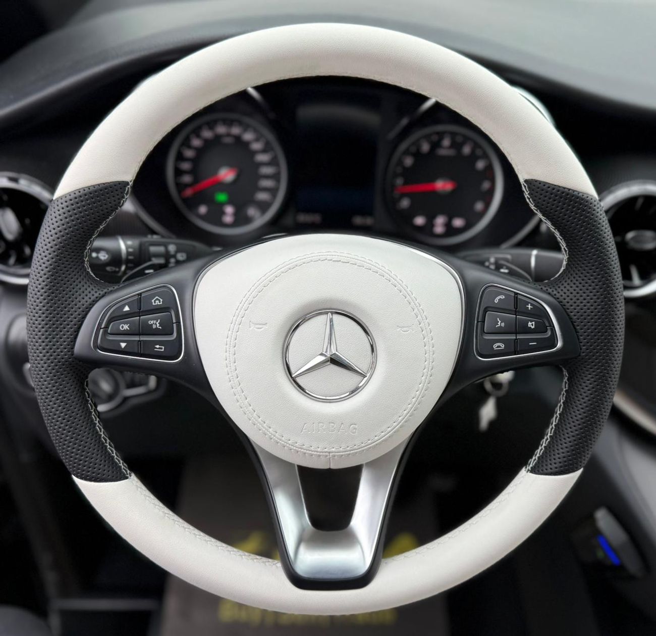 مرسيدس بنز V 250 2023 Mercedes-Benz V250, Brand New, 1 Year Unlimited KM Warranty, Fully Upgraded, GCC