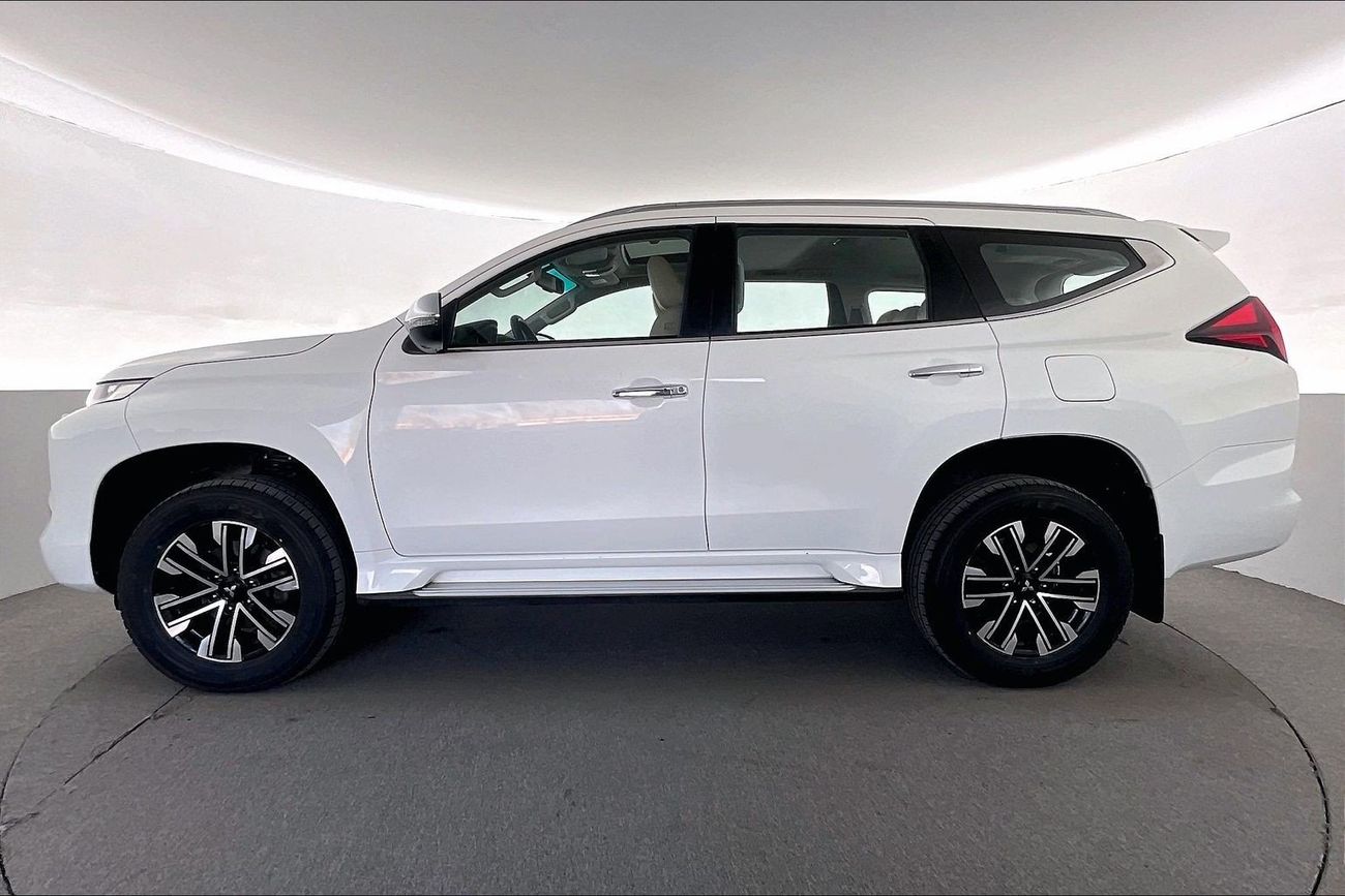 ميتسوبيشي مونتيرو سبورت GLS Premium | National Day Celebration | شامل الضمان | 0 ﺪﻔﻋﺓ ﺃﻮﻟﻯ