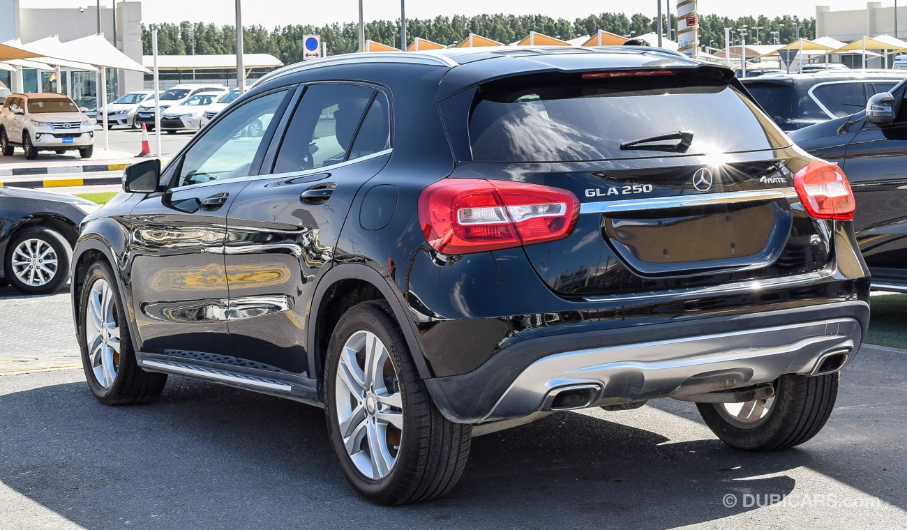 Mercedes-Benz GLA 250 4 Matic