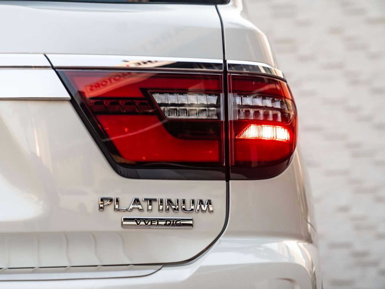 Nissan Patrol LE Platinum City 5.6L