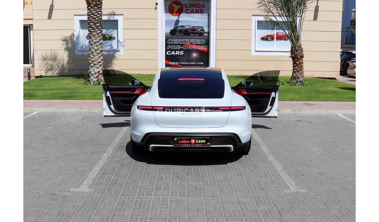 Porsche Taycan J1
