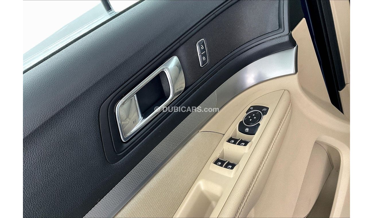 Ford Explorer XL / Standard