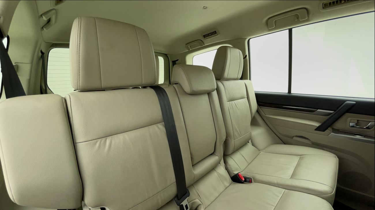 Mitsubishi Pajero GLS HIGHLINE 3.8 | Zero Down Payment | Home Test Drive