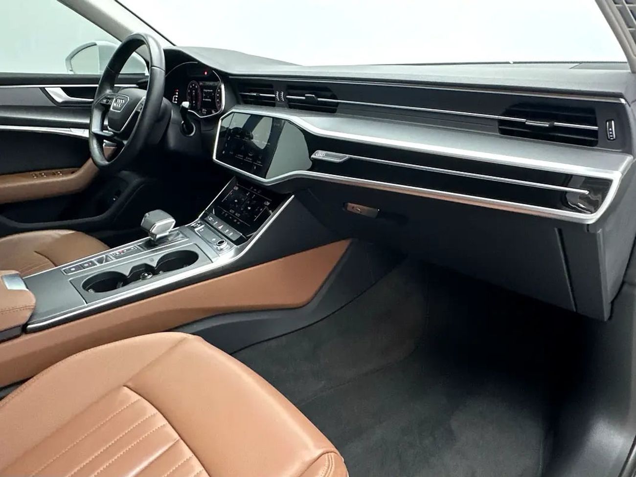 Audi A6 40 TFSI 2.0L 40 TFSI 190hp FWD Business (Ref# 081305) EXCLUSIVE RAMADAN OFFER