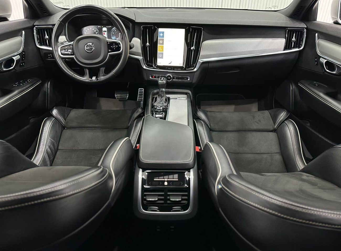 فولفو S90 R ديزاين 2018 Volvo S90 T6 R-Design, Warranty, Full Volvo Service History, Full Options, GCC