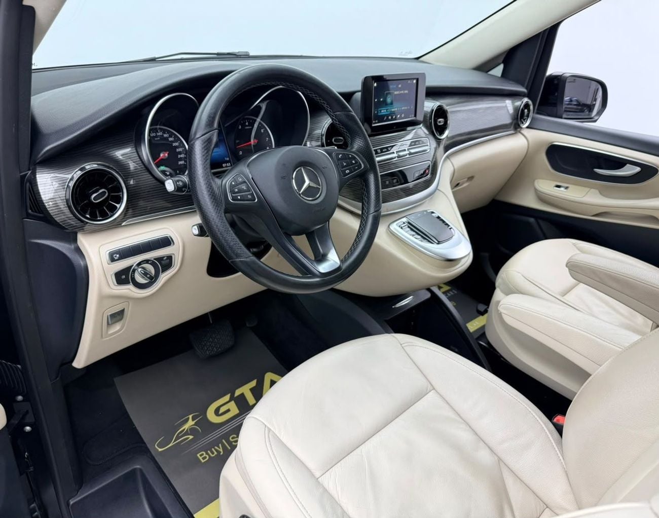 Mercedes Benz V 250 AVANTGARDE/E 2023 Mercedes Benz V250, Warranty, Service History, Fully Loaded, Excellent Condition, GCC