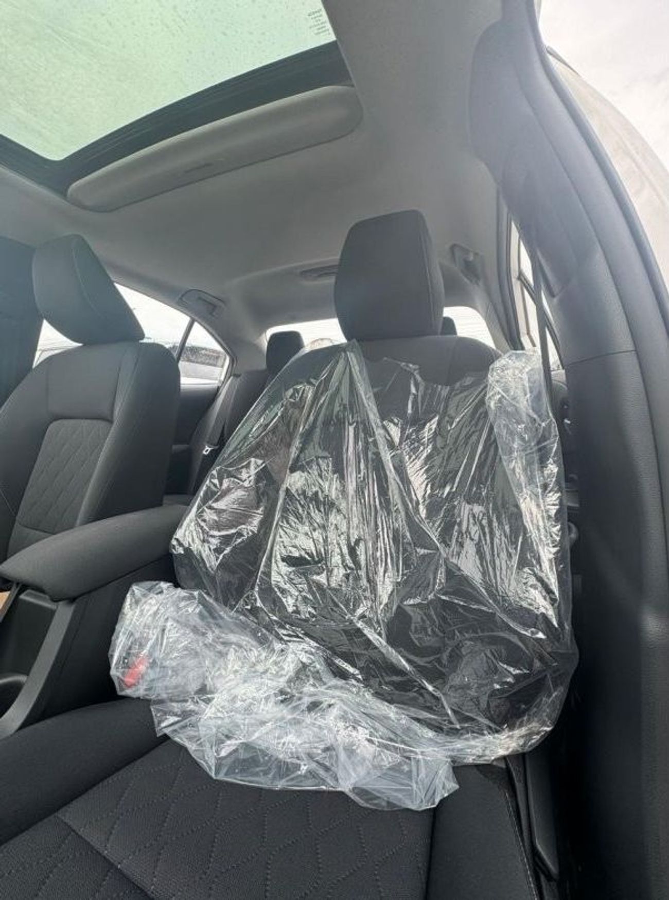 تويوتا كورولا 1.8 L hybrid  2024  Sunroof  Cross control  Audio control  China spec