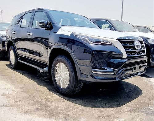 Toyota Fortuner TOYOTA FORTUNER 2.7L PETROL 4X4 BODY KIT MY 2025
