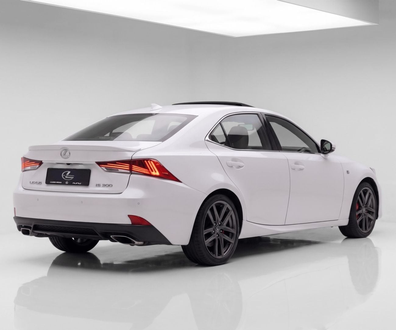 Lexus IS300 RWD (NON GCC) 2.0