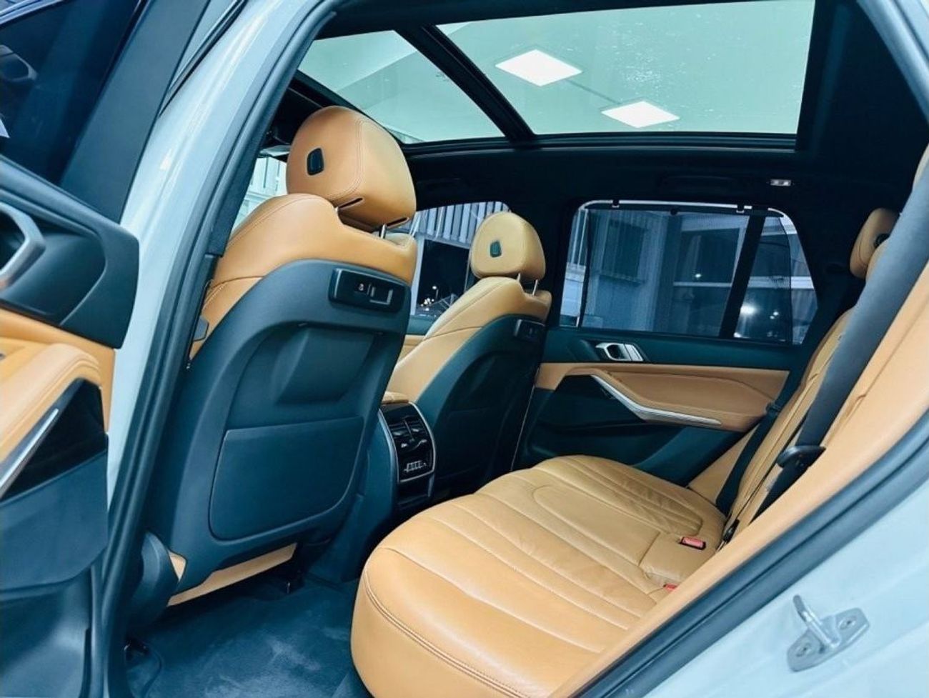 BMW X5 40i Luxury GCC .. FSH .. Perfect Condition .. V6 ..