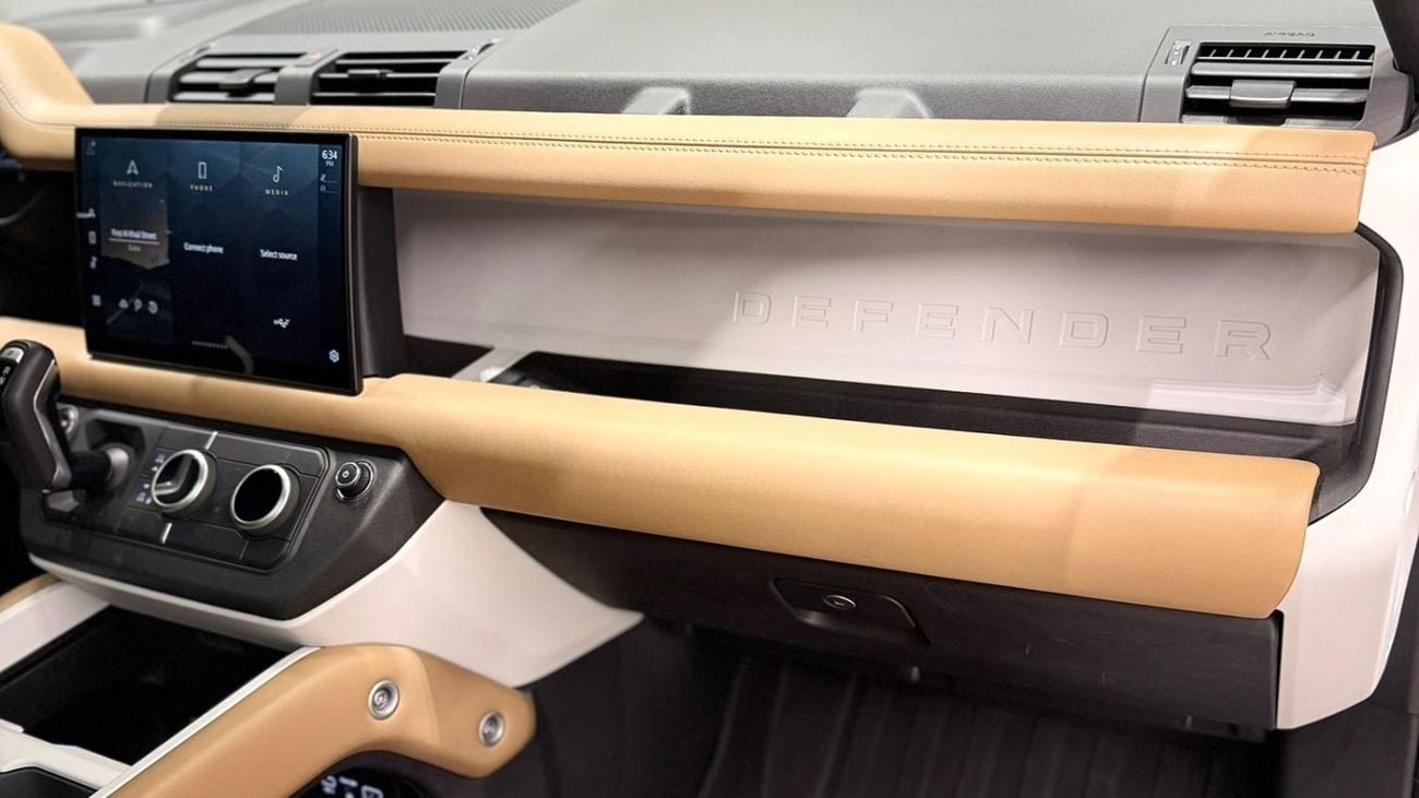 لاند روفر ديفندر P400 110 HSE 3.0L (5 Seater)