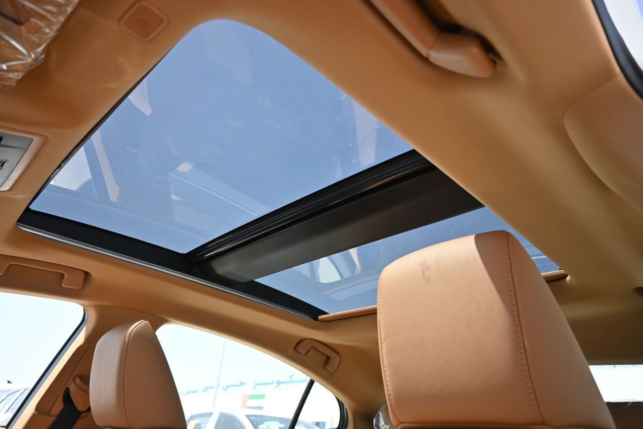 Lexus ES350 Exclusive 3.5L Lexus ES350 3.5L V6 Petrol, Color White Model 2025