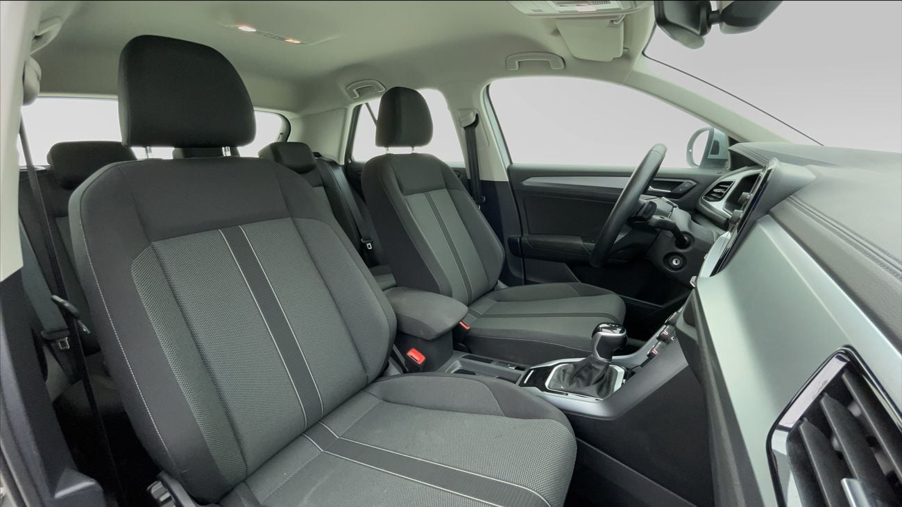 فولكس واجن T ROC 2024 LIFE | AED 1086/Month | 0 DP | 30 Day Return | Warranty | Service History