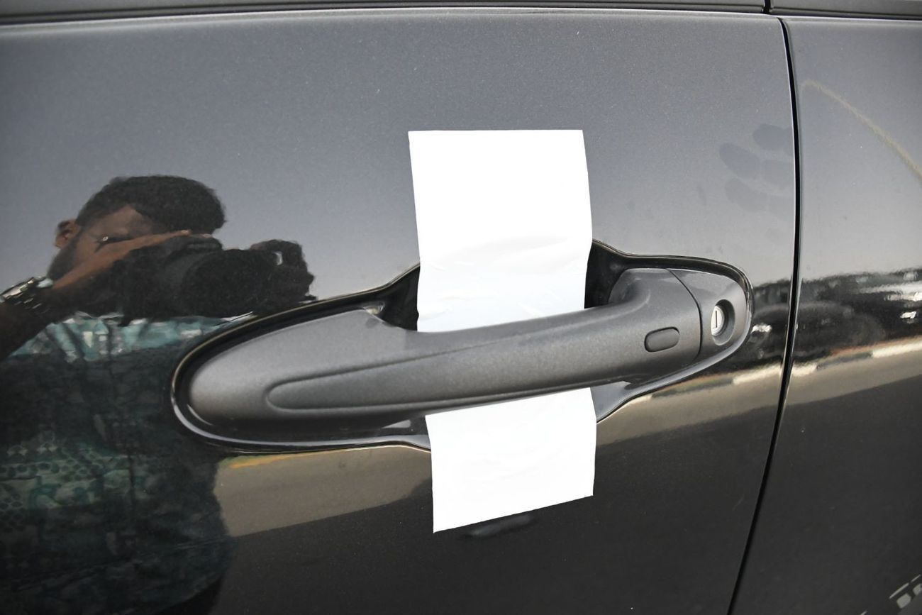 Toyota Hilux Adventure 4.0L With Air Compressor (Ready Stock)