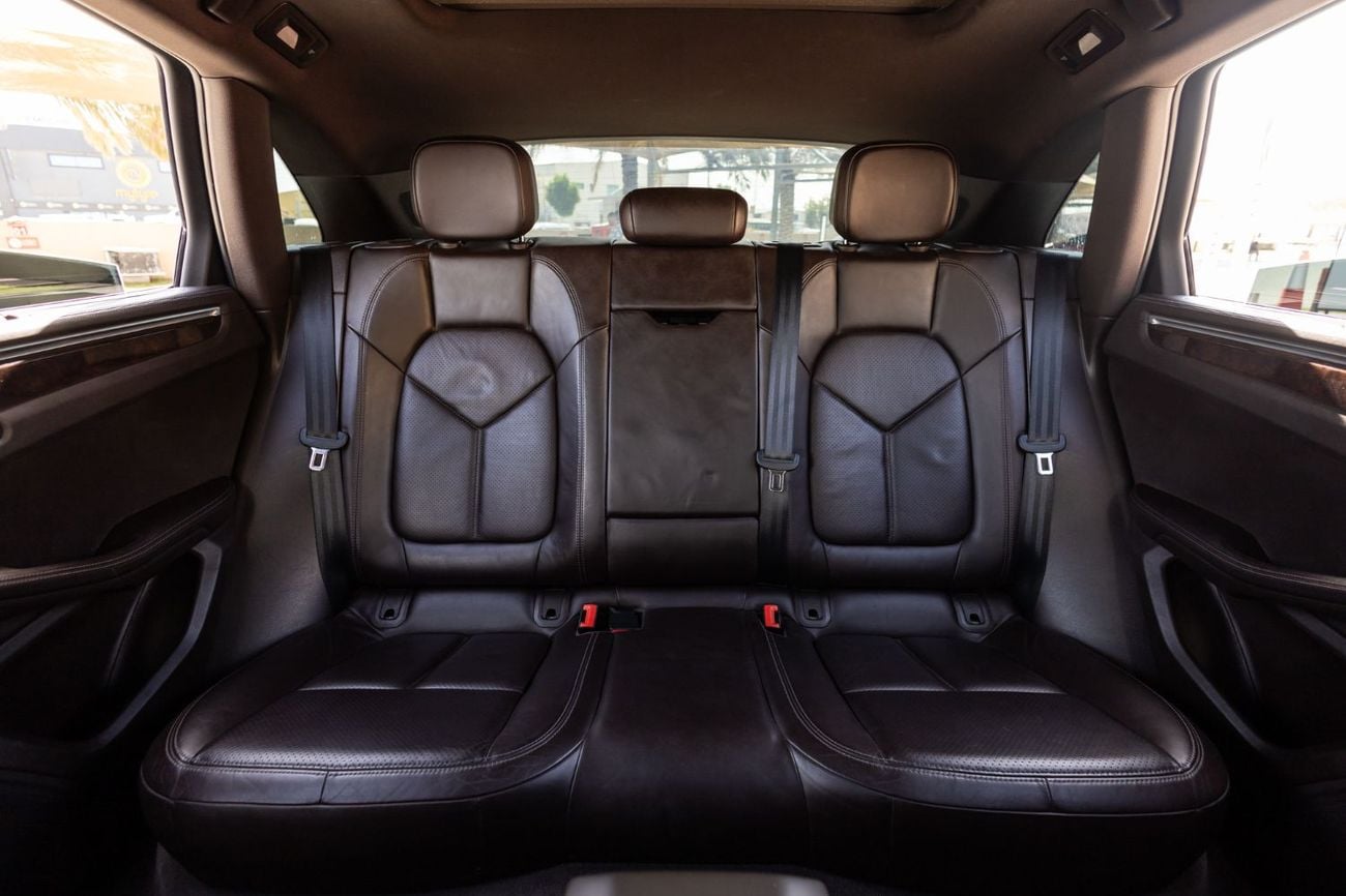 بورش ماكان Std 2.0L (260 HP)