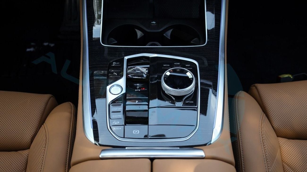 BMW X5 xDrive 40i M 3.0T 2026 GCC 0Km With 2 Years Unlimited Mileage Warranty & 3 Years Service @Official D