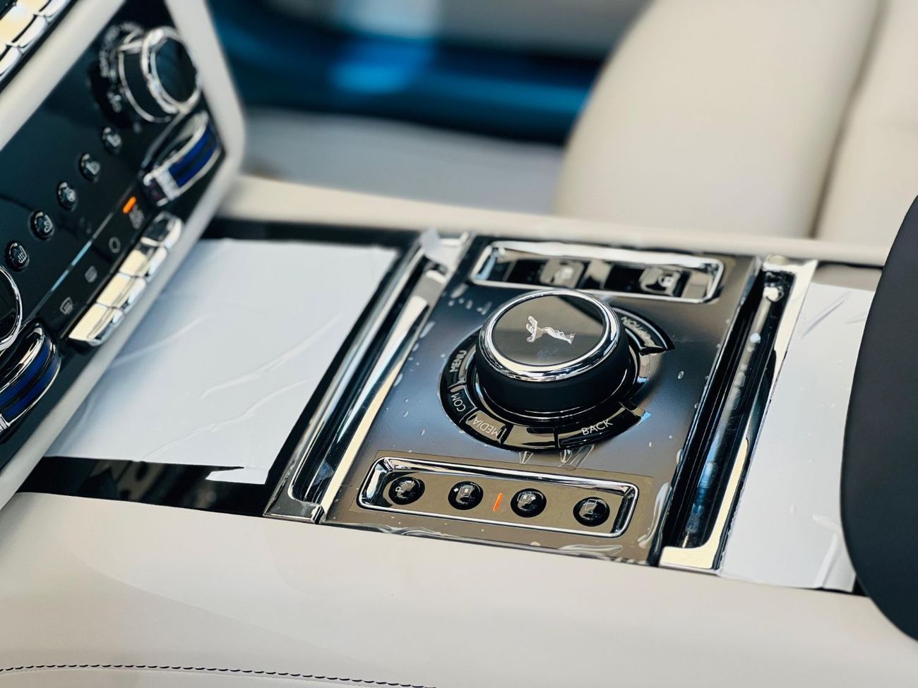 رولز رويس جوست ROLLS-ROYCE GHOST