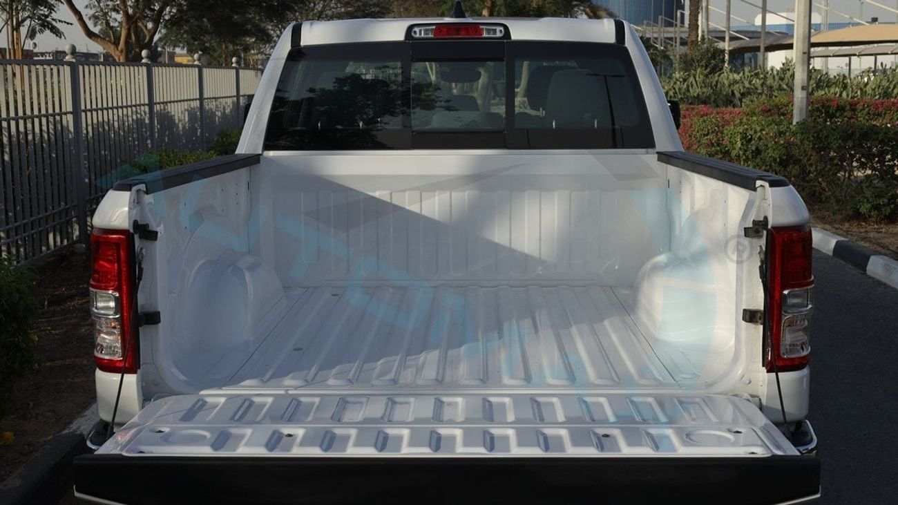 رام 1500 Bighorn eTorque 3.6L V6 4x4 GCC 0Km With 3 Years Or 100,000 Km Warranty