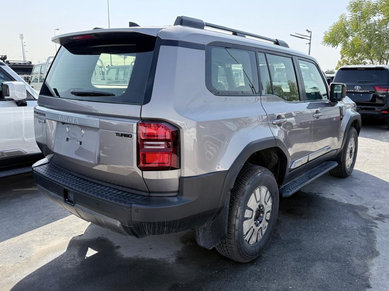 تويوتا برادو Adventure Mid 2.4L