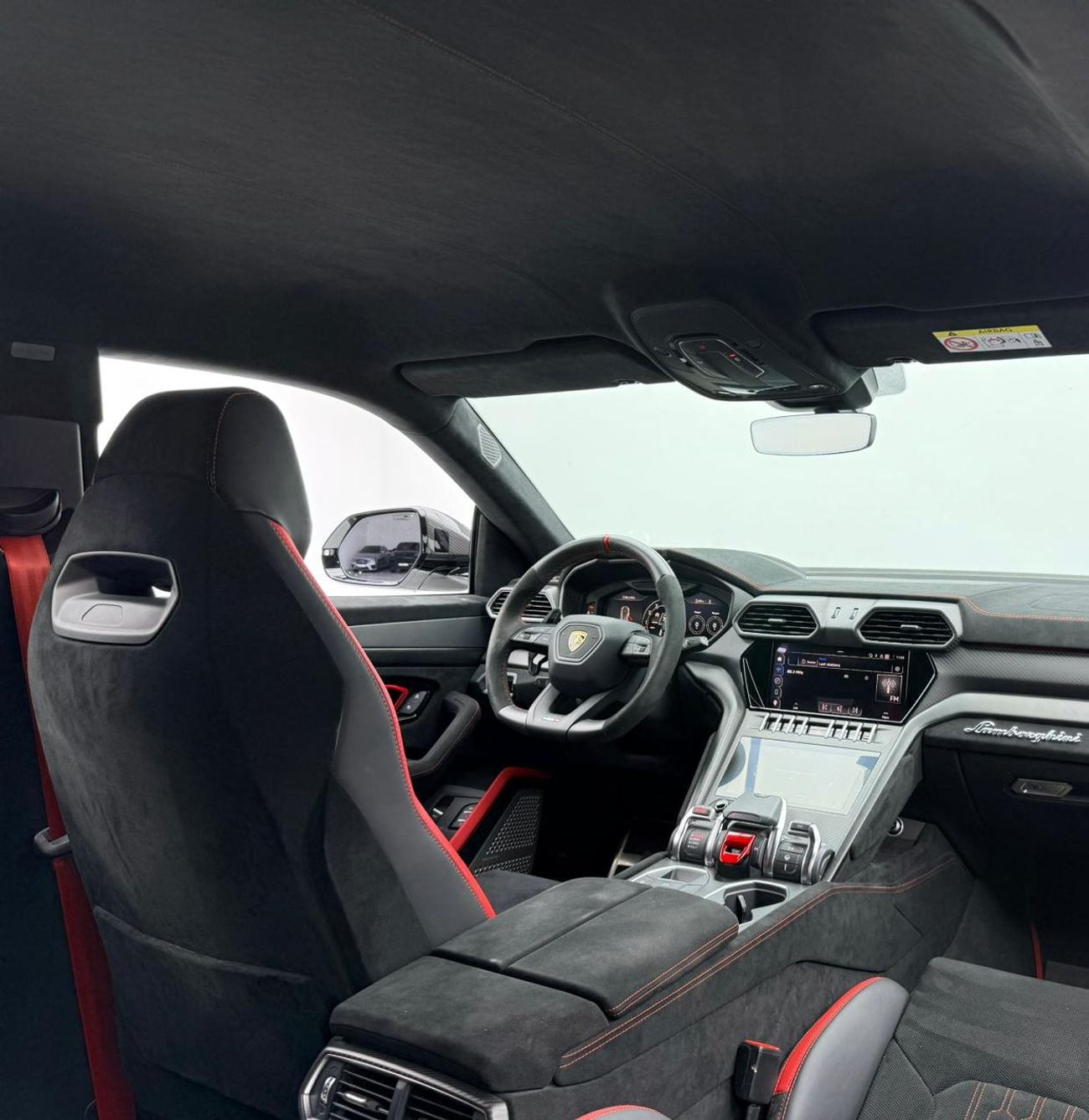 لامبورغيني اوروس 4.0T V8 Performante 2024 Lamborghini Urus Performante, 2028 German Experts Warranty, Full Service Hi