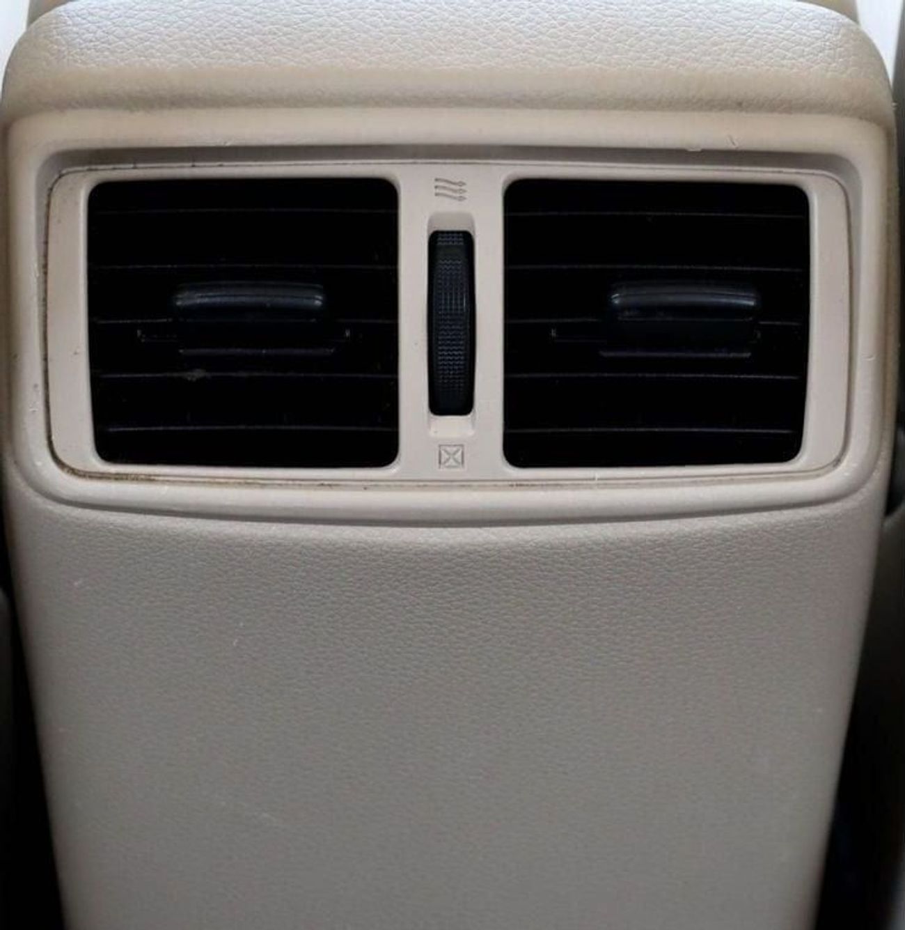 Nissan XTrail S 2.5L FWD (5 Seater) Nissan x-trail 2.5L 2020 GCC accident-free in excellent condition 837 P.M