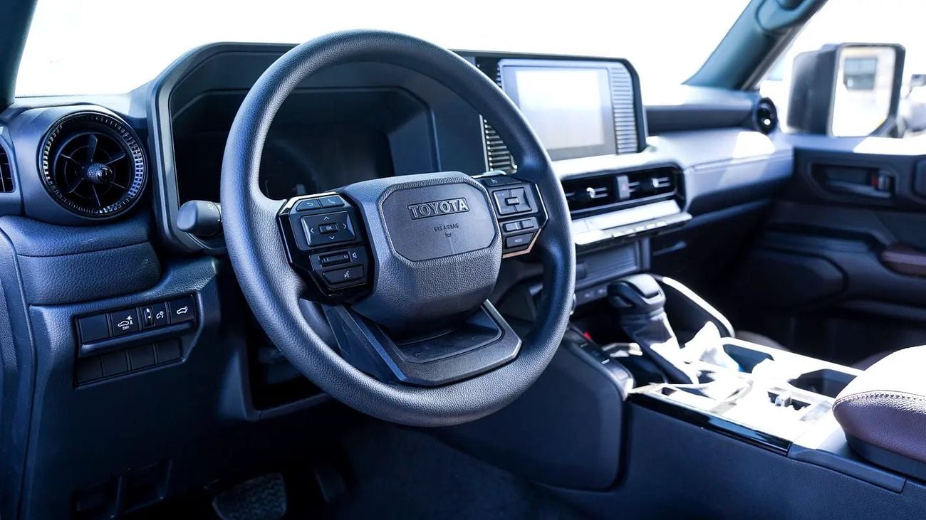 Toyota Prado VXR TURBU 2.4 GCC SPEC