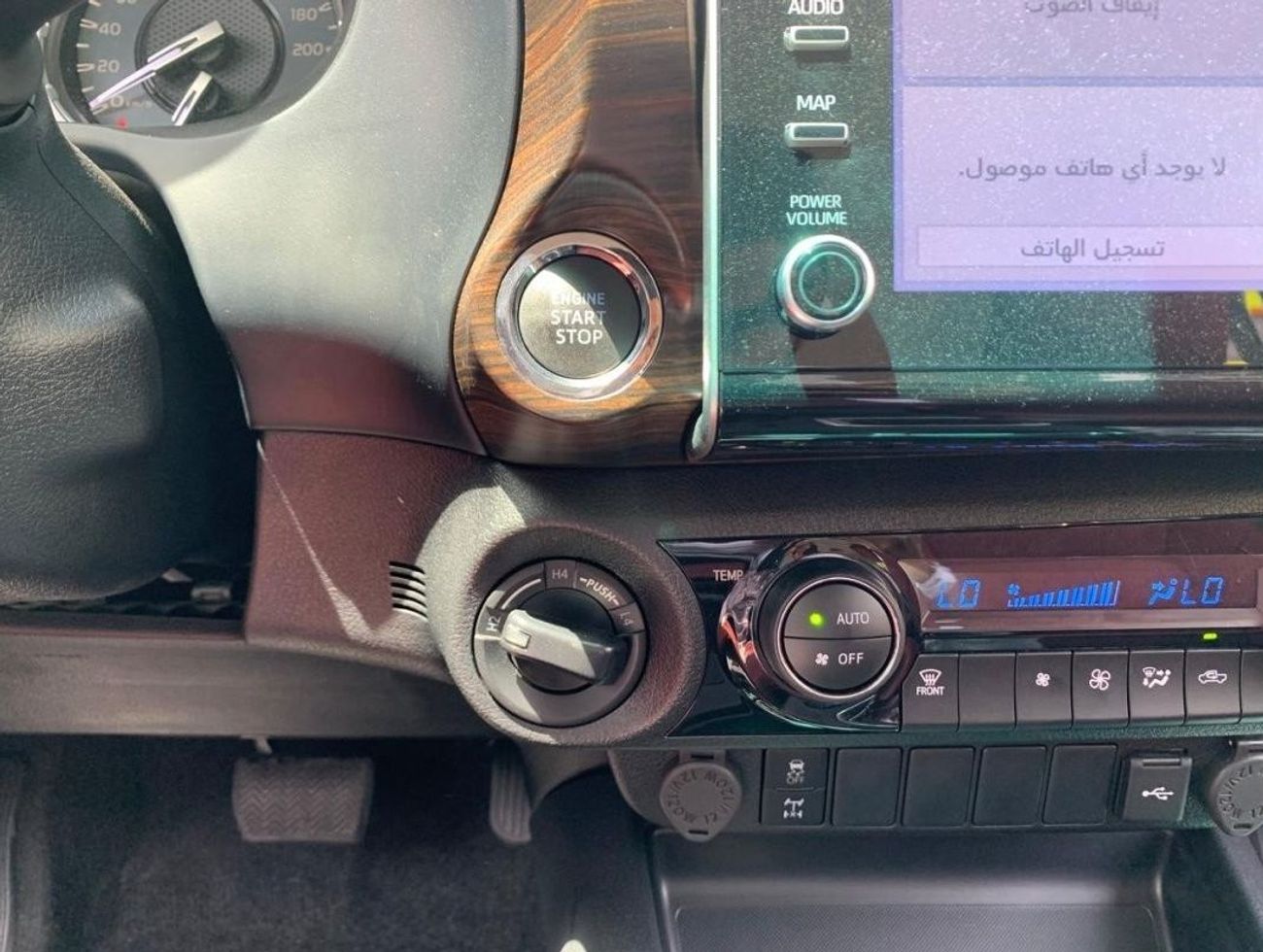 تويوتا هيلوكس 2025 TOYOTA HILUX VX 4.0L V6 NEW VARIENT