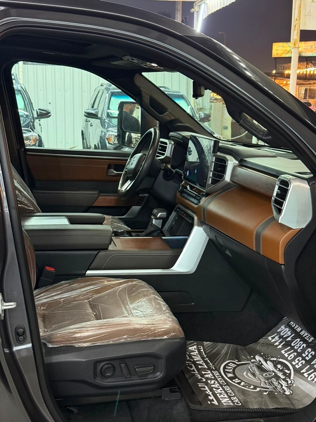 Toyota Tundra SR (NON GCC)