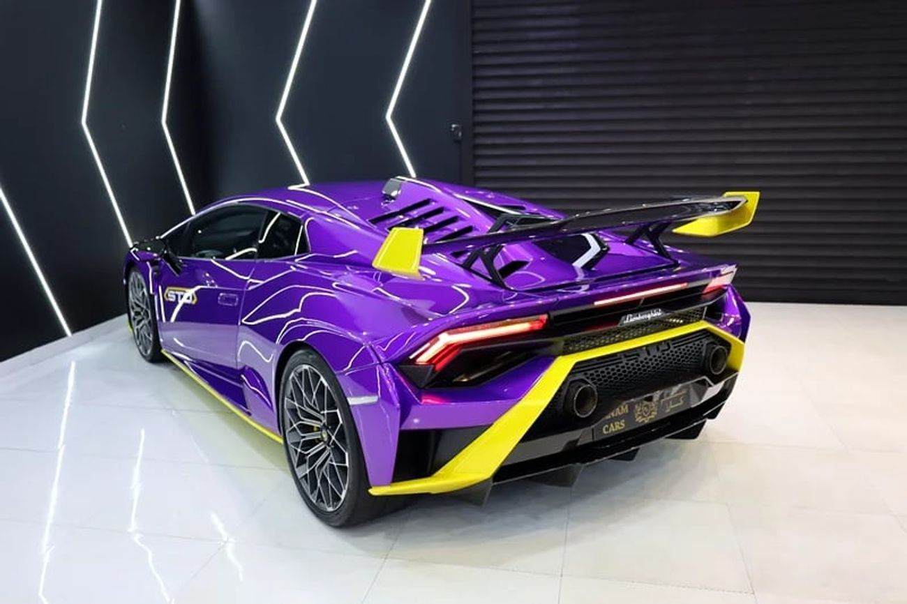 Lamborghini Huracan STO, Carbon Fiber Pack, Full Aero Kit, Apple CarPlay, Dealer Warranty!!