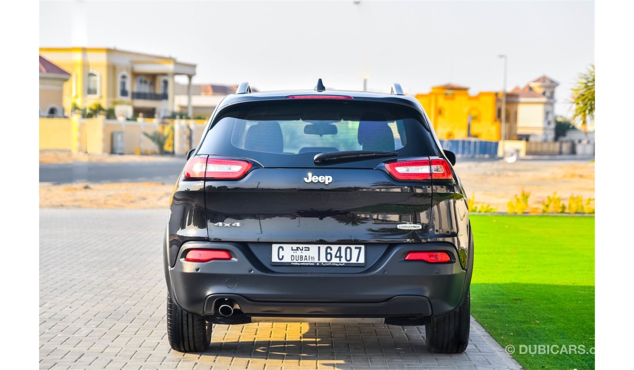 Jeep Cherokee 4X4 LONGITUDE - 2016 - Under Agency Warranty! - AED 1,547 PM - 0 Downpayment