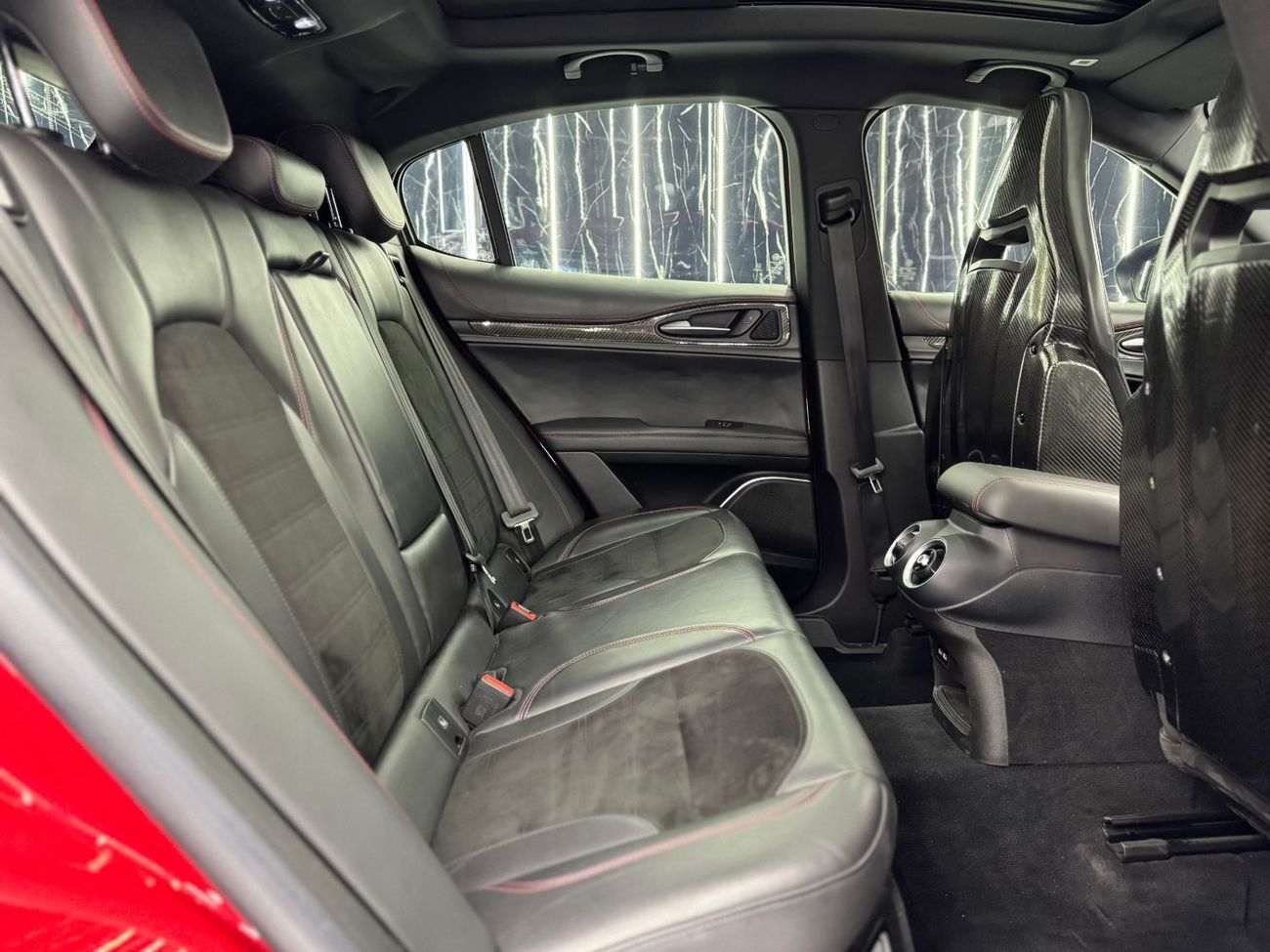 ألفا روميو ستيلفيو Quadrifoglio 2.9L (503 HP) 2018 Alfa Romeo Stelvio Q4, Warranty, Carbon Fiber Package, Excellent Con