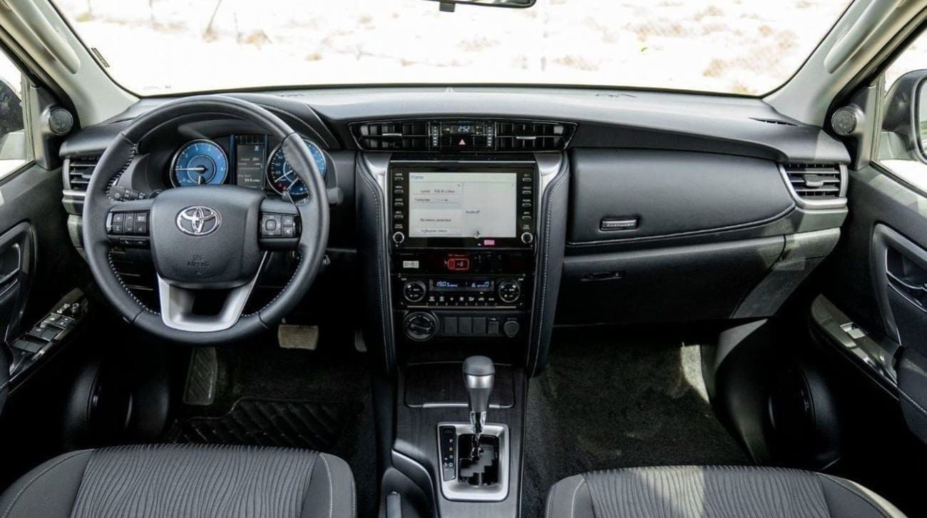 تويوتا فورتونر EXR Toyota Fortuner 2.4L Diesel 2025
