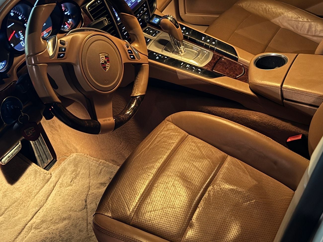 بورش باناميرا Porsche Panamera 2011 GCC V6-3.6