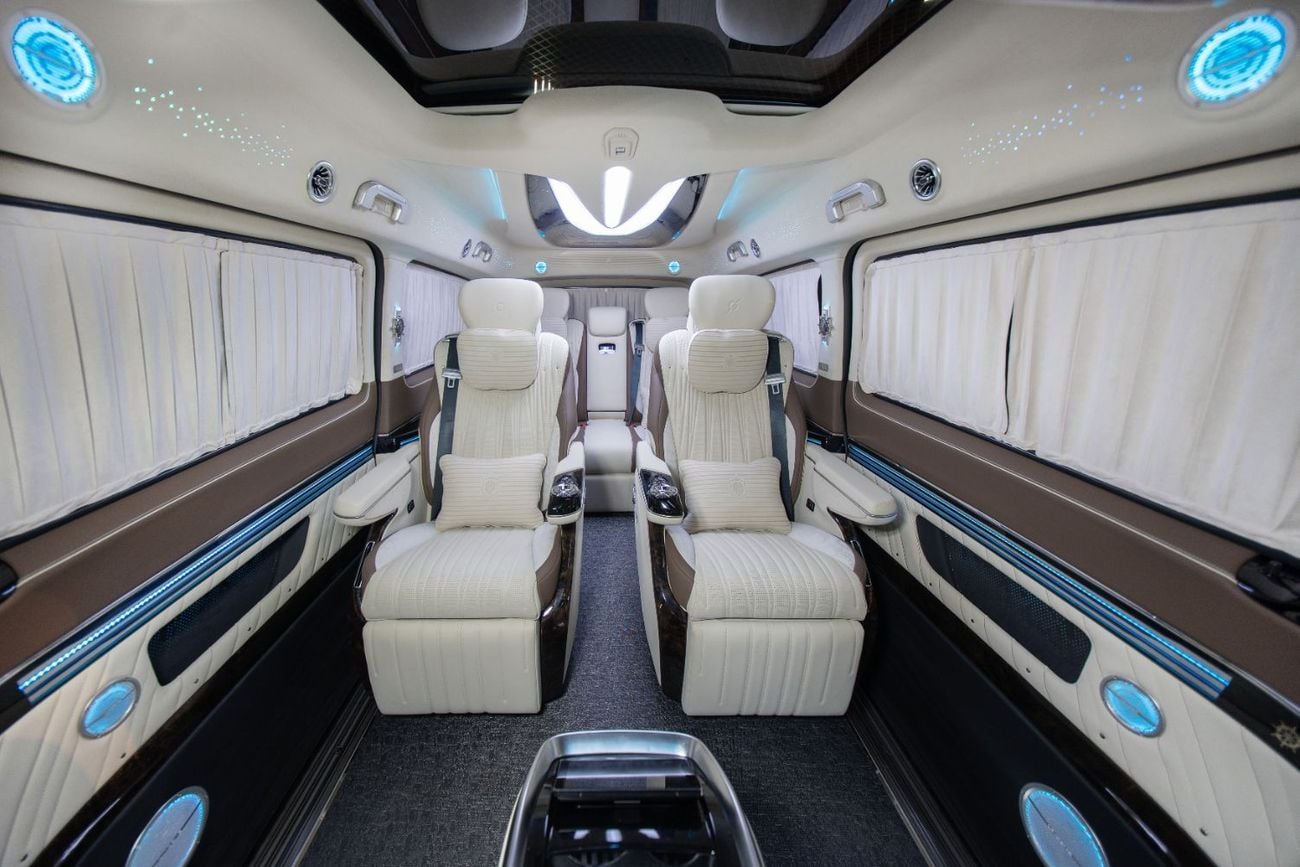 مرسيدس بنز V 300 1 of 28 Magellan Edition | 2 Year Interior Warranty