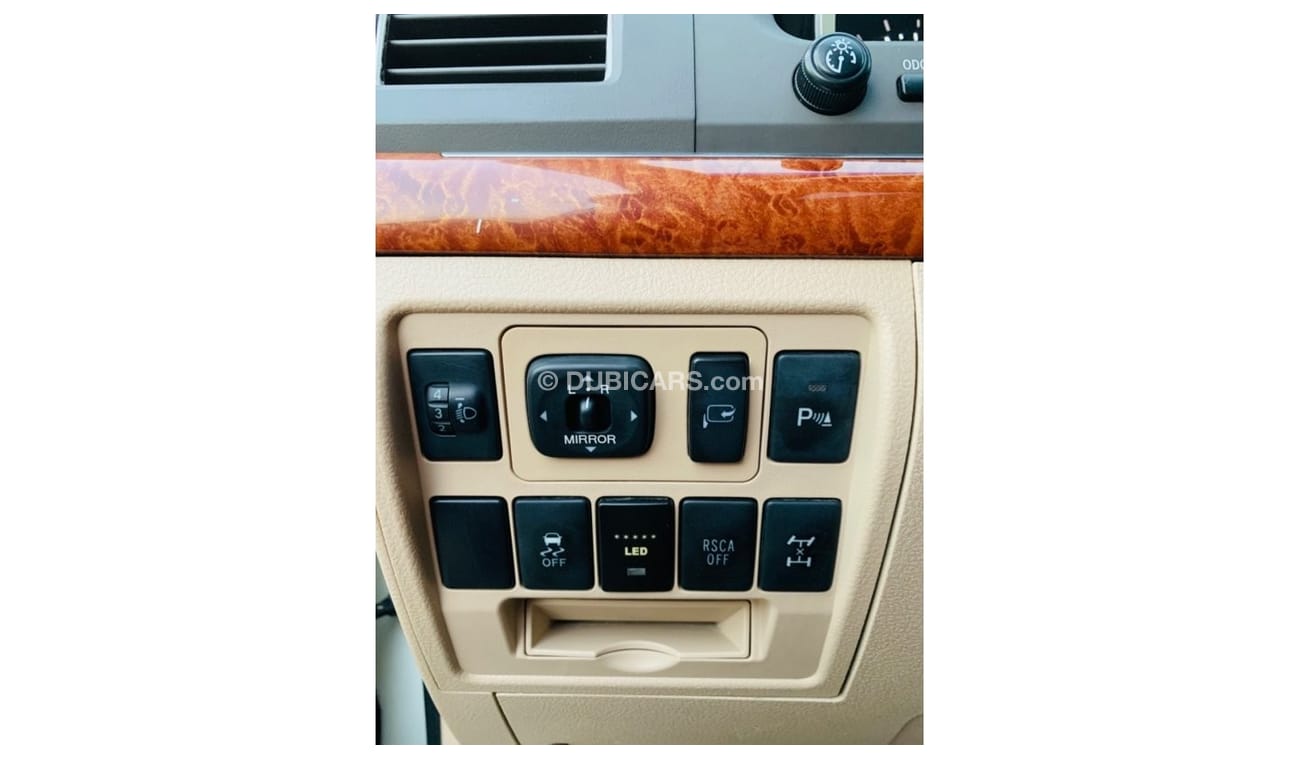 Toyota Land Cruiser VXR