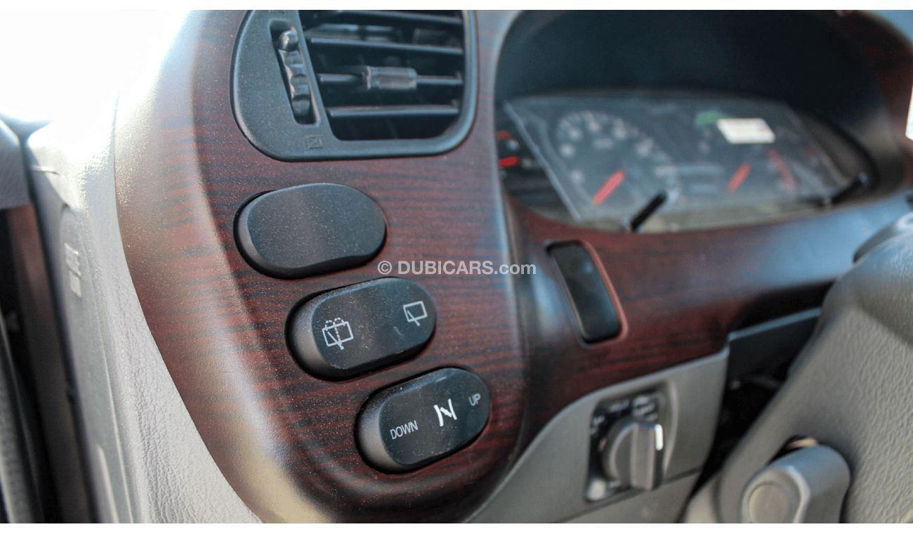 Hyundai County Hyundai COUNTY 3.9L bus 29 Seater D MT