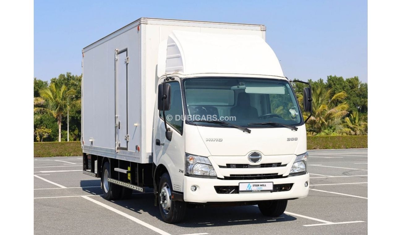 Hino 300 Ramadan Special // Series 714 | Euro4 Short Chassis - CargoLift | New Condition | GCC