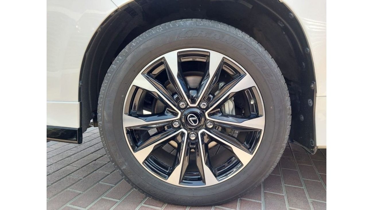 Lexus LX 570 Signature Black Edition LEXUS LX570 BLACK EDITION 4 YEARS OR 150KM WARRANTY FROM ALFUTTAIM