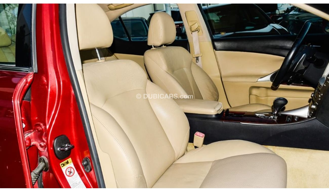 لكزس IS 300 خليجي موديل 2008 كت 2014 رقم واحد فتحه جلد رنجات حساسات كاميرا شاشه  مثبت سرعه  لاتحتاج لأي مصاريف