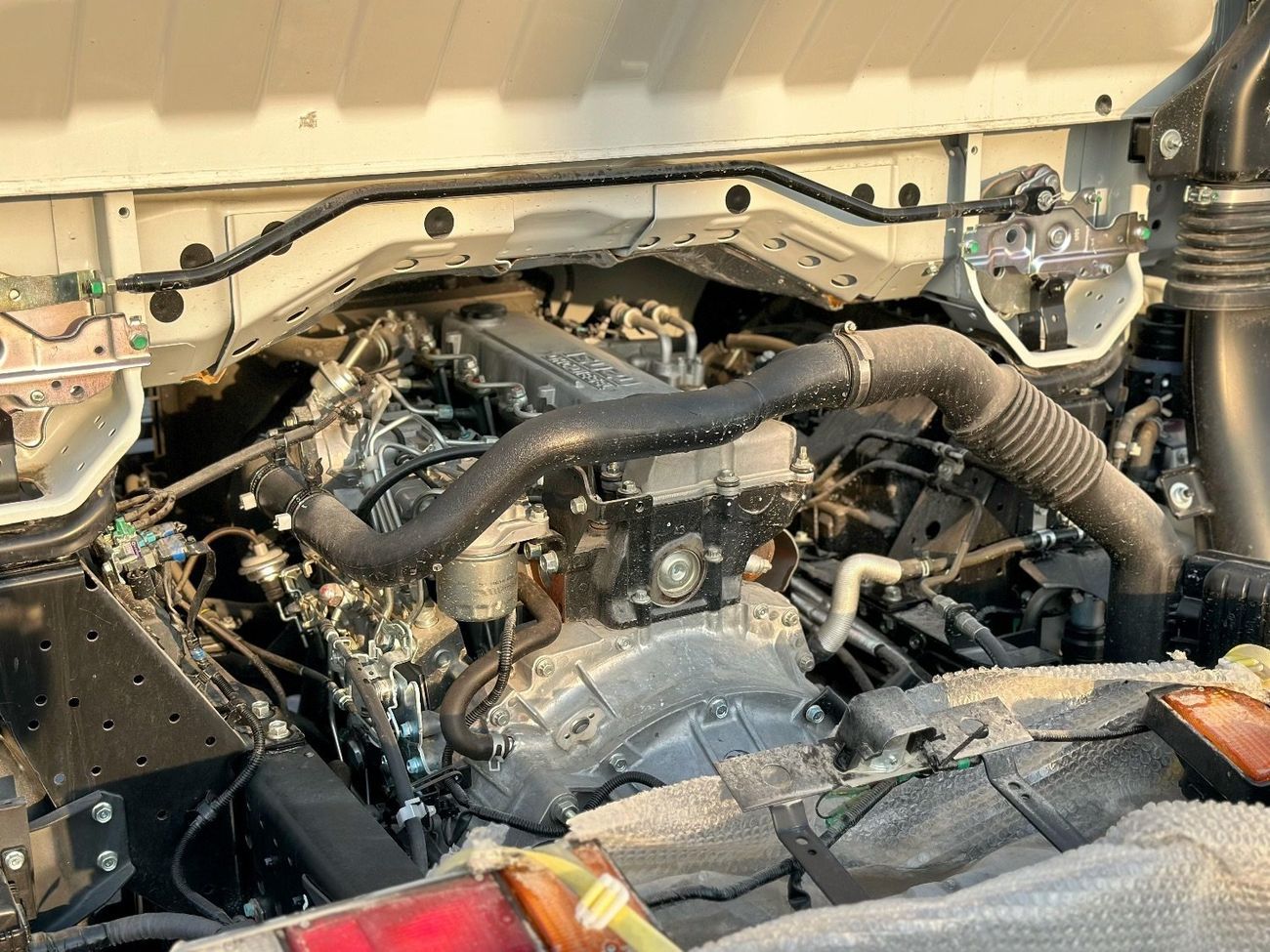 إيسوزو NPR إيسوزو -إن بي آر 2025